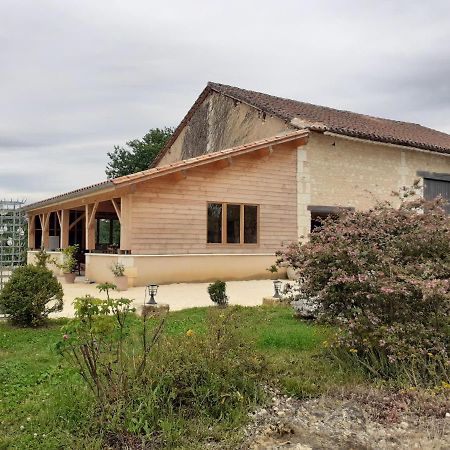lembaudie Saint-Privat-des-Pres Bagian luar foto