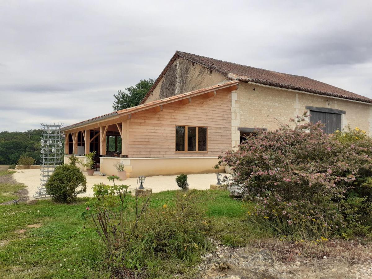 lembaudie Saint-Privat-des-Pres Bagian luar foto